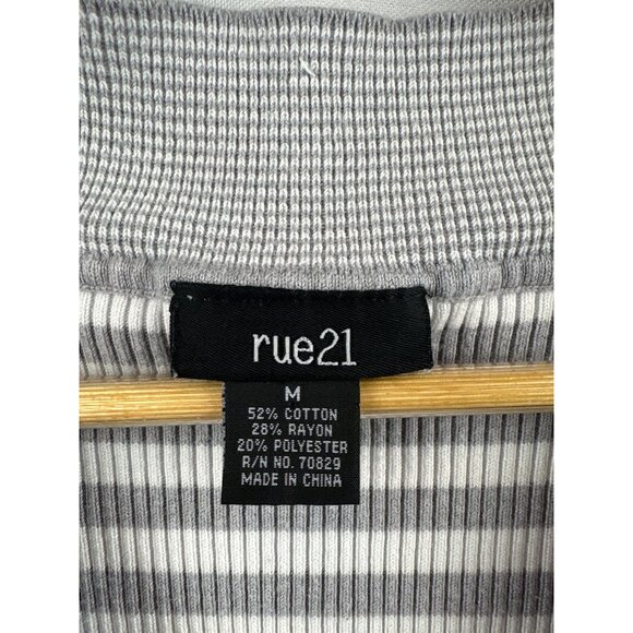 Rue21 Womens Medium Striped V-Neck Knit Top - Picture 3 of 4